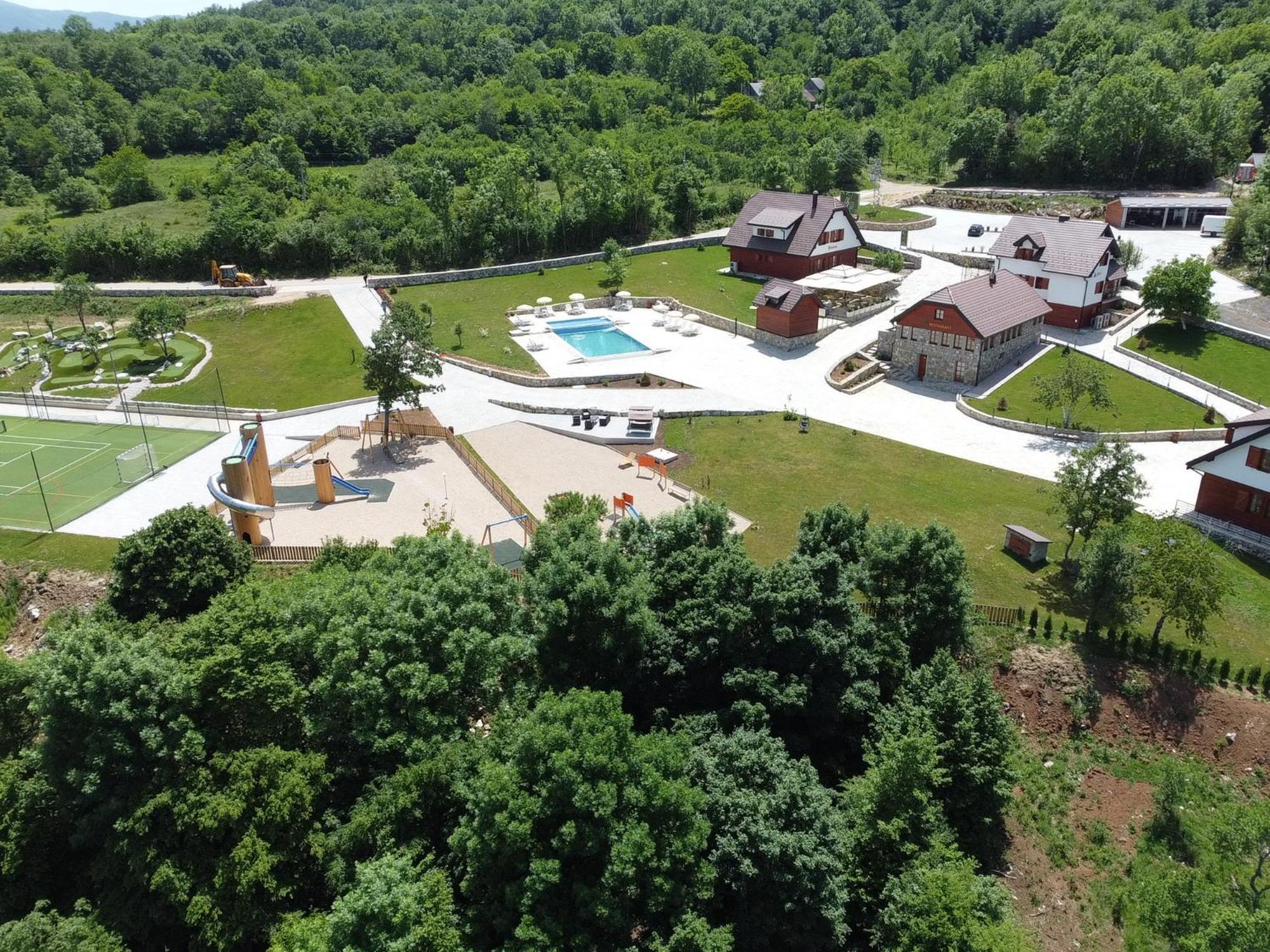 Plitvice Village Hotel *